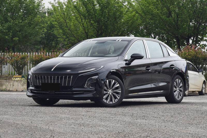 Hongqi E-QM5 for sale: Leverages Hongqi’s reputation as China’s premium automotive marque. - Image 2