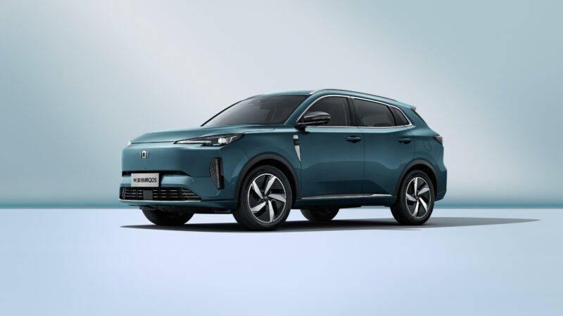 ​2025 Changan Q05 EV: Best Budget Electric SUV | 250-Mile Range, 10.25" Touchscreen & Fast Charging - Image 2