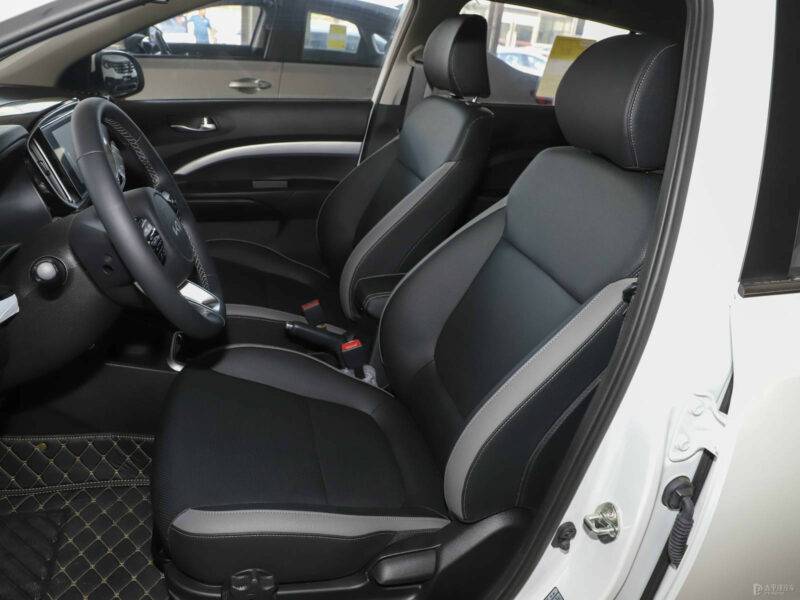 Kia Stonic for Sale | Fuel-Efficient SUV, Sporty Design & 5-Year Warranty - Image 5