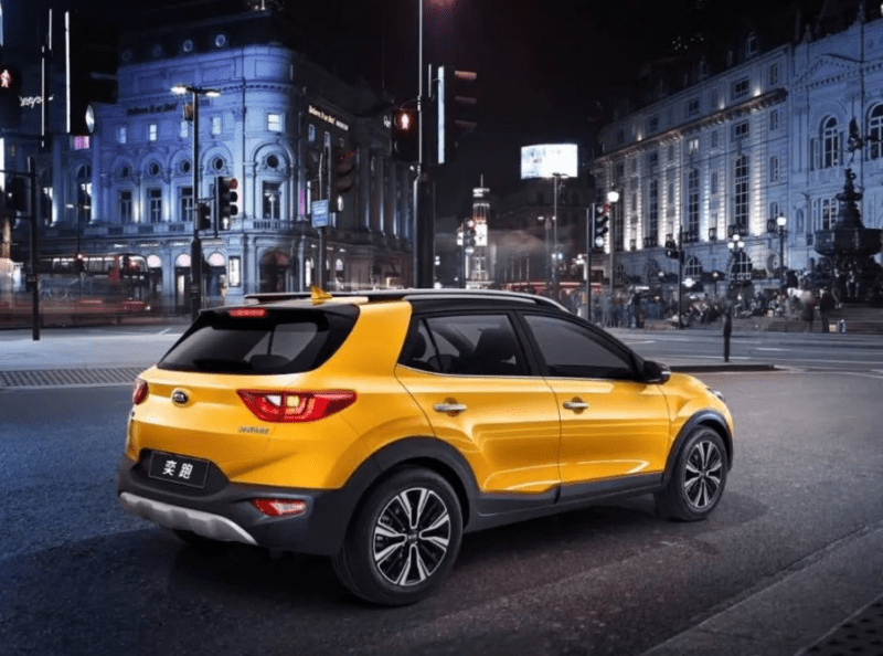 Kia Stonic for Sale | Fuel-Efficient SUV, Sporty Design & 5-Year Warranty - Image 2