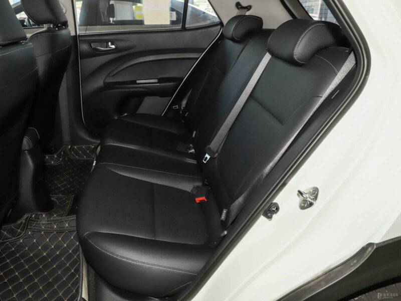 Kia Stonic for Sale | Fuel-Efficient SUV, Sporty Design & 5-Year Warranty - Image 6