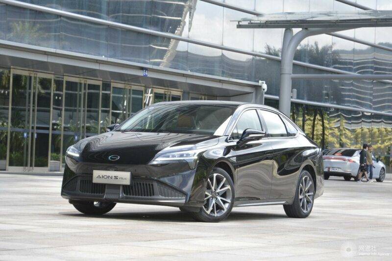 GAC AION S Plus ​2025 -Best Budget Electric Car | 600km Range, 15.6" Screen & L2 Autopilot — изображение 2