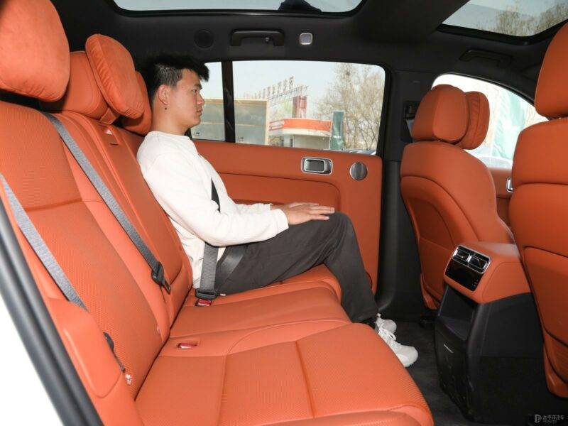 li auto l7 suv: Premium Family Luxury Meets Cutting-Edge Performance | Ideal Auto - Image 12